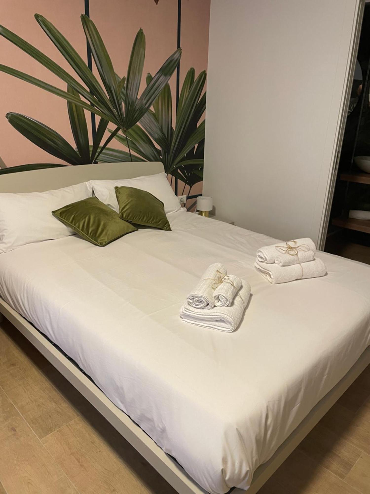Calari Rooms - Monolocale Bologna Buitenkant foto