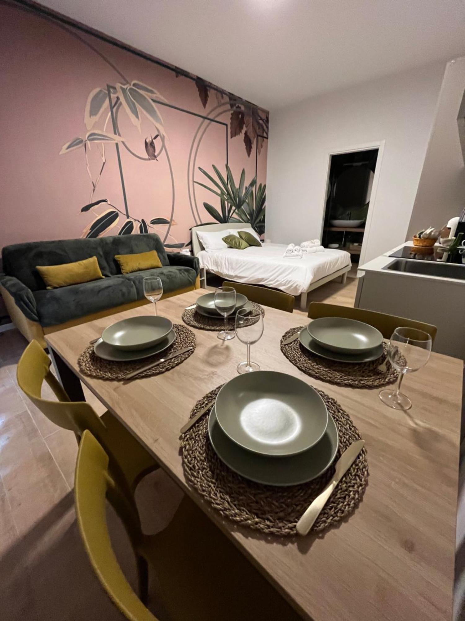 Calari Rooms - Monolocale Bologna Buitenkant foto