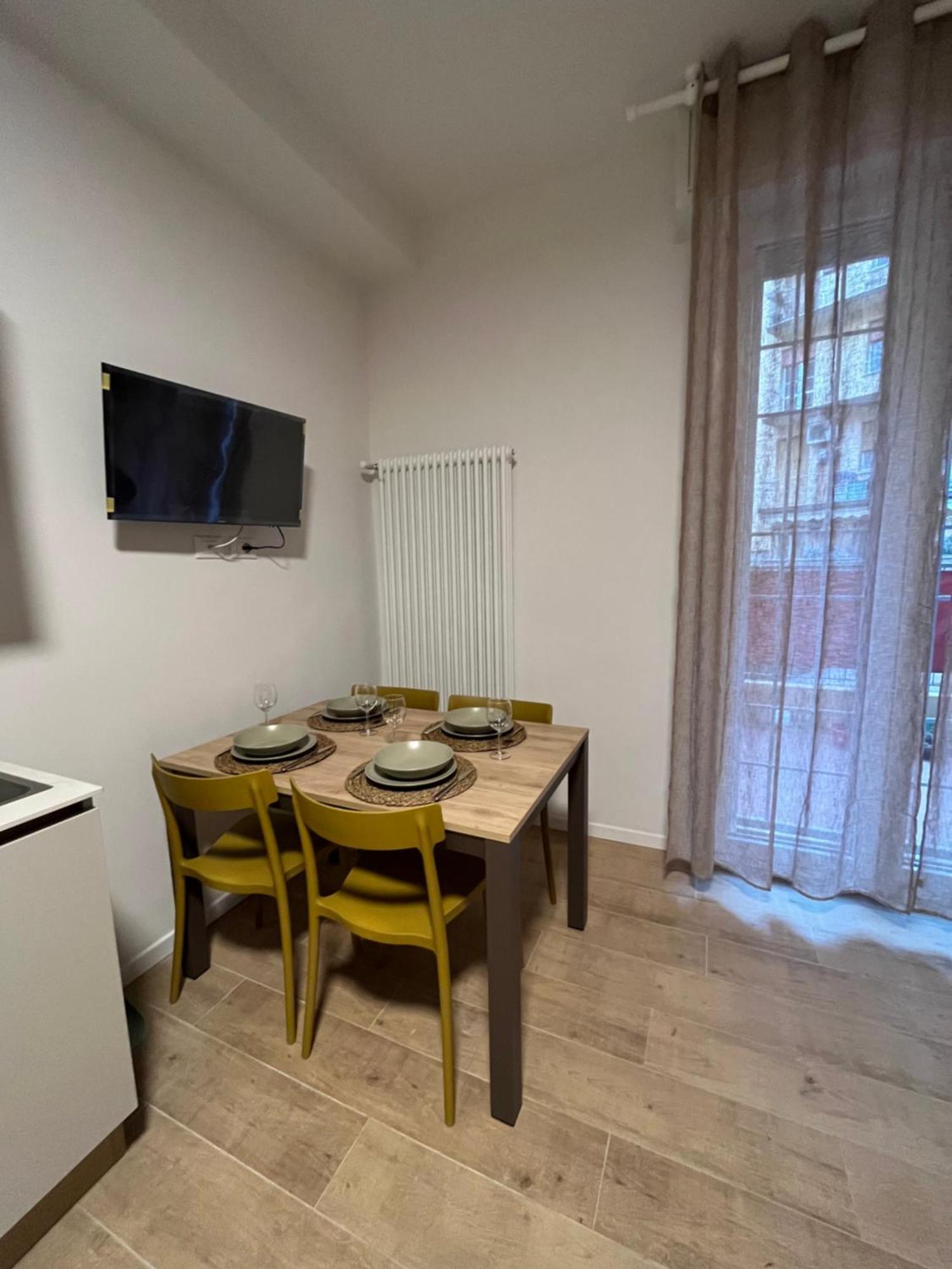 Calari Rooms - Monolocale Bologna Buitenkant foto